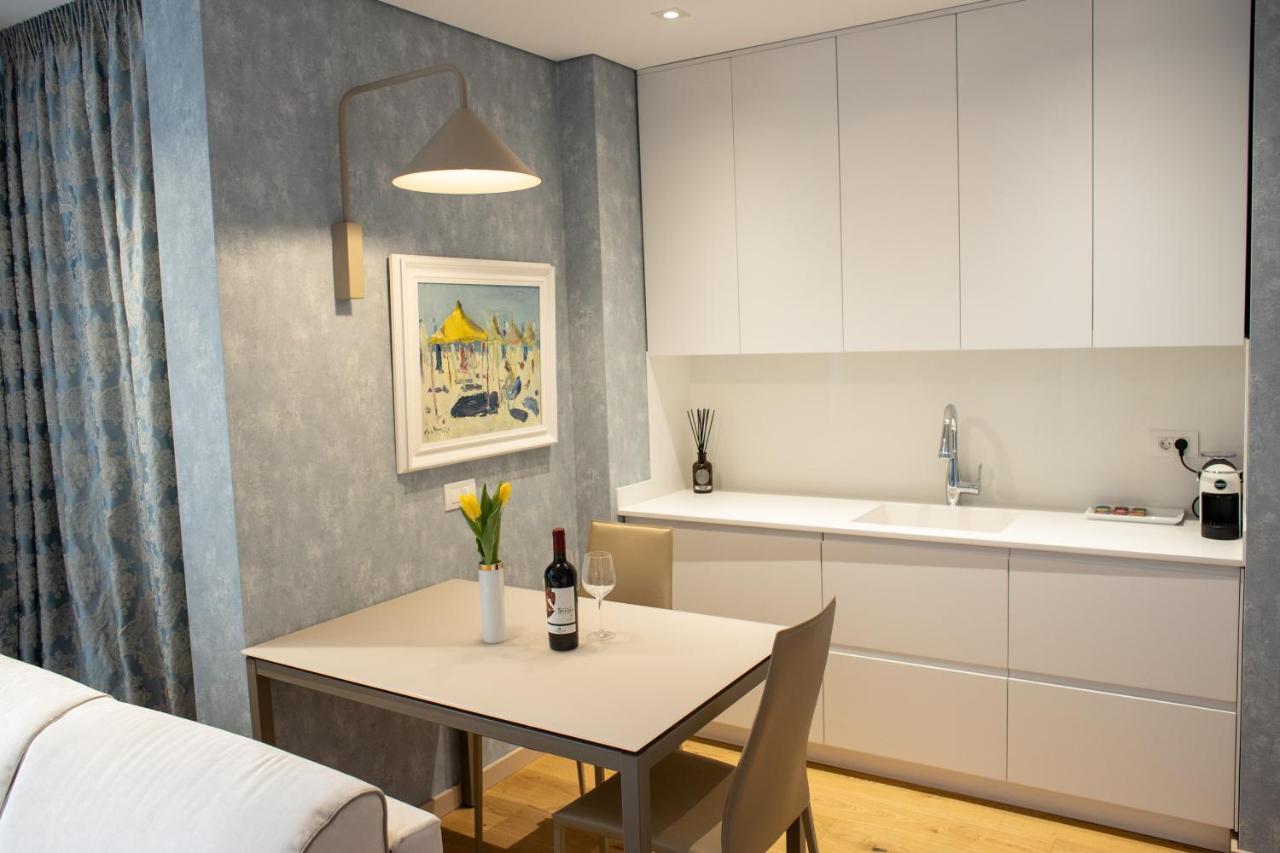 Seven Luxury Suites 地拉那 外观 照片