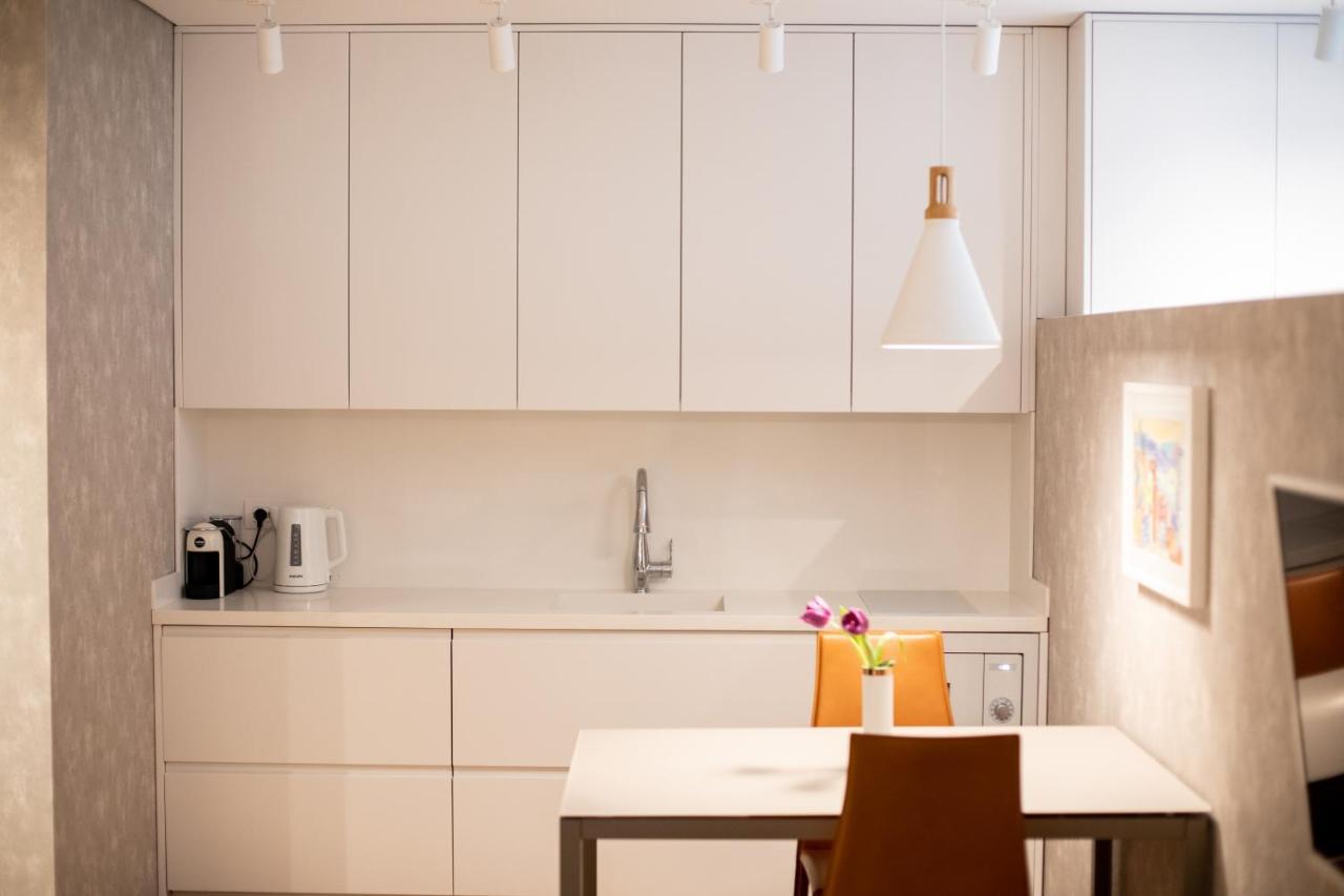 Seven Luxury Suites 地拉那 外观 照片