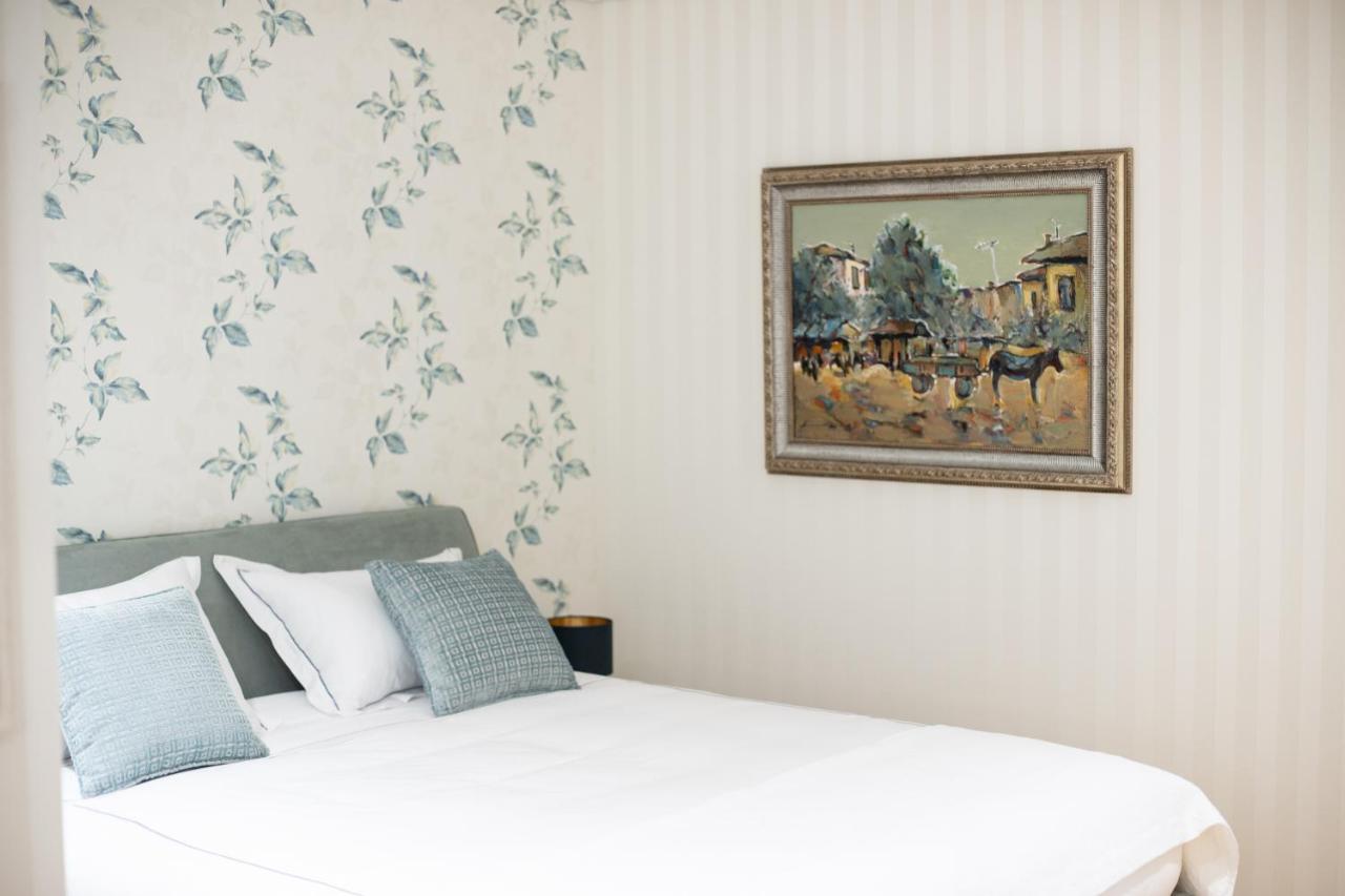 Seven Luxury Suites 地拉那 外观 照片