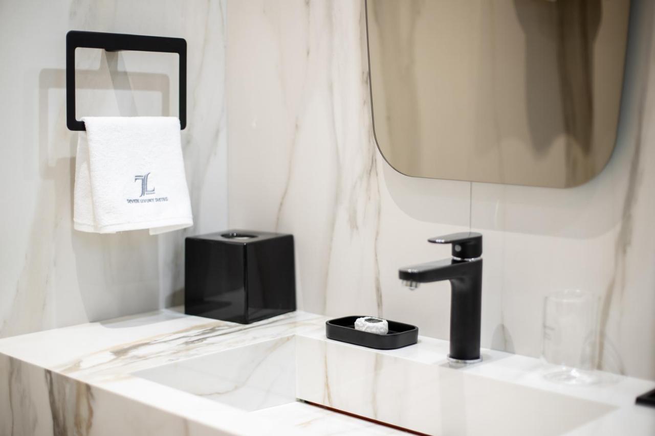 Seven Luxury Suites 地拉那 外观 照片