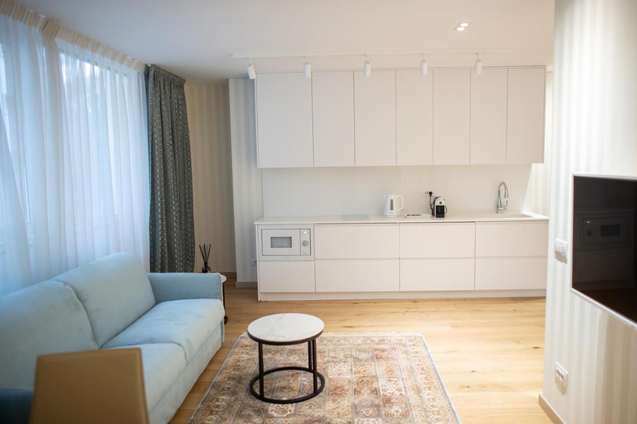 Seven Luxury Suites 地拉那 外观 照片