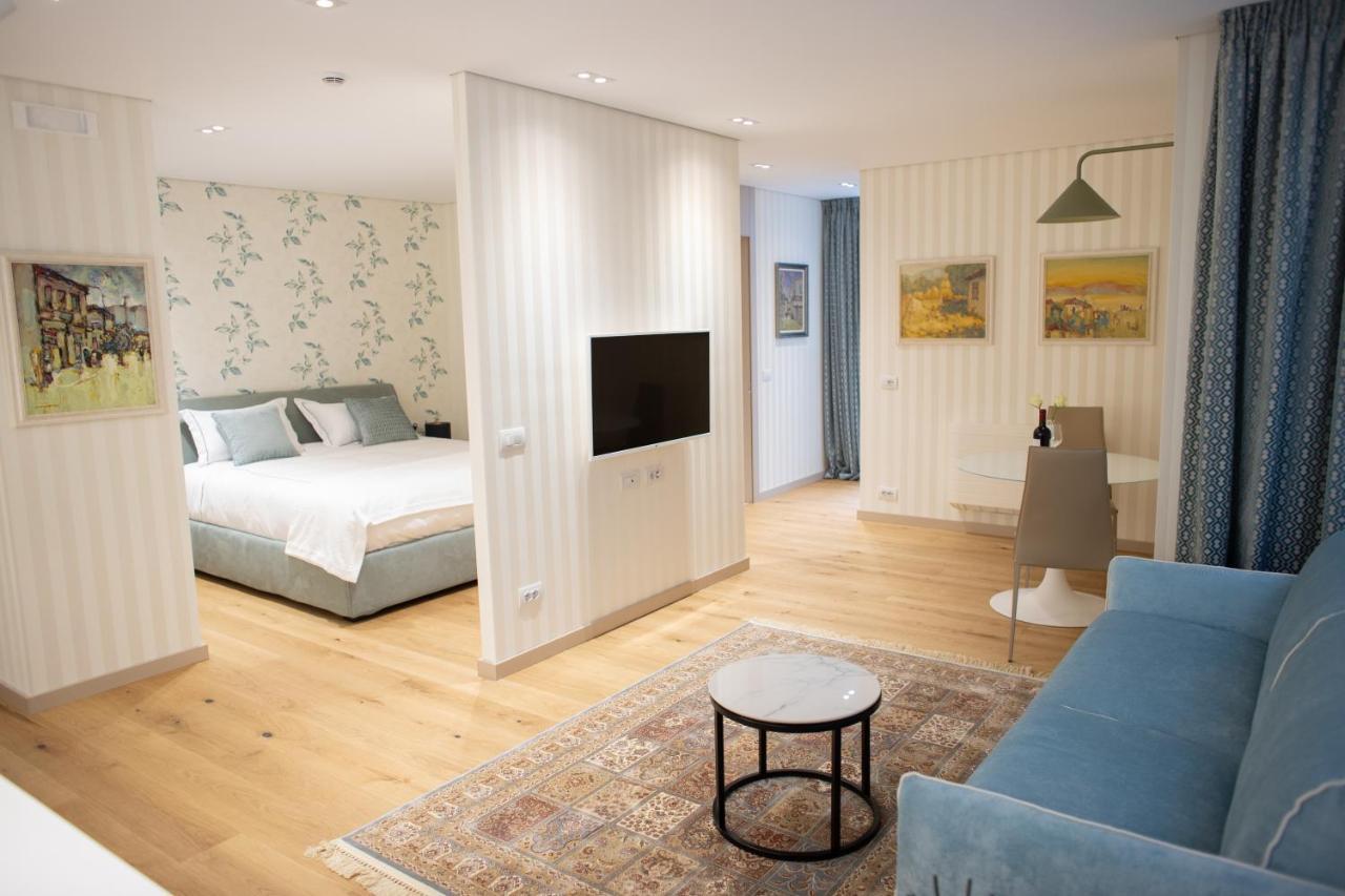Seven Luxury Suites 地拉那 外观 照片