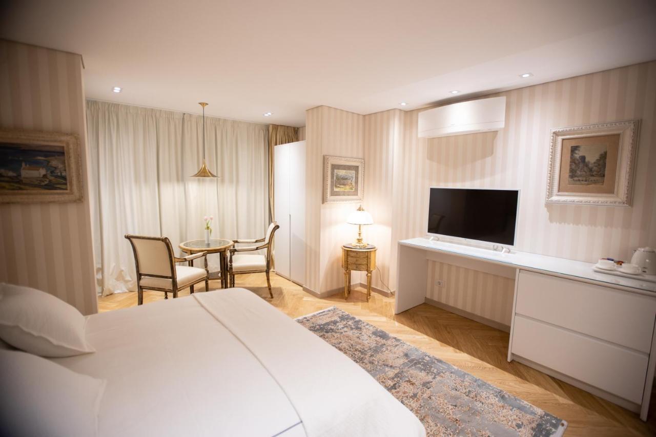 Seven Luxury Suites 地拉那 外观 照片