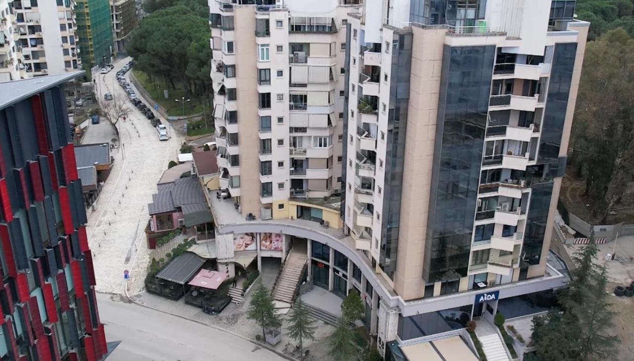 Seven Luxury Suites 地拉那 外观 照片